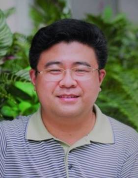 吴翔华照片经管院